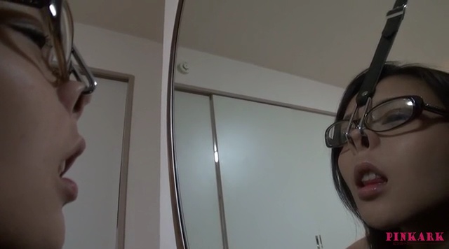 鼻フック メガネ美女03-004